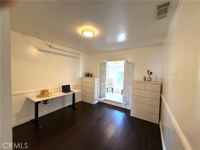 Detail Gallery Image 15 of 56 For 1978 S Holt Ave, Los Angeles,  CA 90034 - 3 Beds | 2 Baths