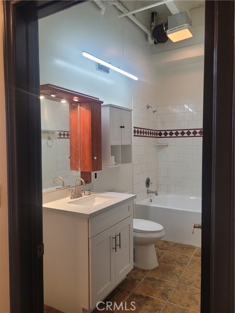 Home for Sale in Los Angeles, California