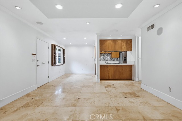 Image 9 of 50 For 5556 Temple City