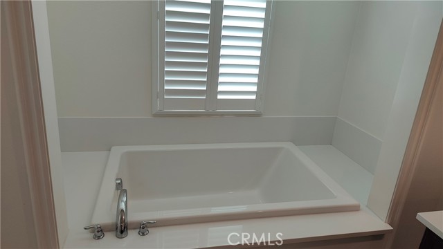 6956 Dublin Drive, Chino CA: https://media.crmls.org/medias/c8b03149-65ca-4b31-8caf-4bd58d1c46bc.jpg