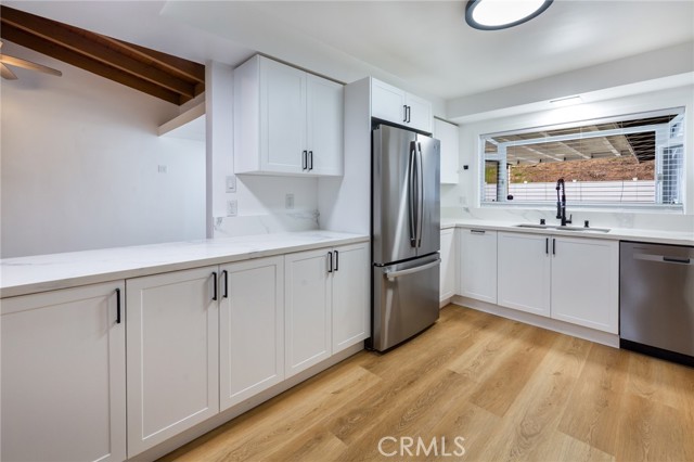 Detail Gallery Image 9 of 29 For 27220 Seco Canyon Road, Saugus,  CA 91350 - 5 Beds | 2 Baths