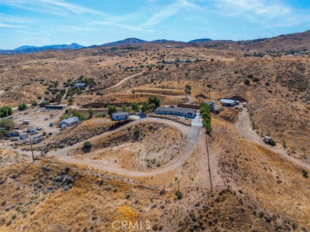 Detail Gallery Image 16 of 21 For 35225 Small Rd, Palmdale,  CA 93550 - 4 Beds | 2/1 Baths