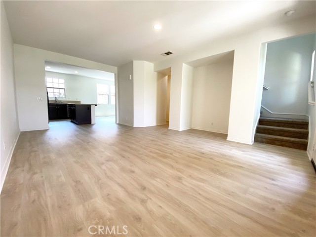 606 Asbury Drive, Claremont CA: https://media.crmls.org/medias/c8b2a265-b68d-4b23-a7d5-294b5926e9ac.jpg