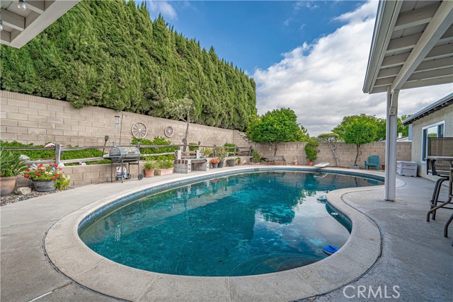 Detail Gallery Image 33 of 38 For 2650 Belburn Pl, Simi Valley,  CA 93065 - 5 Beds | 2 Baths