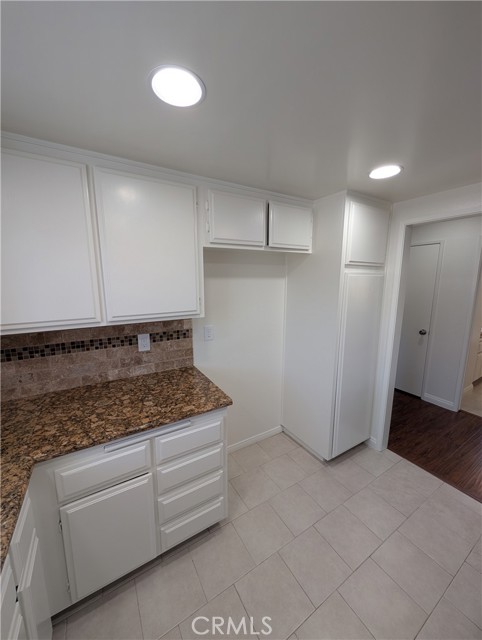 529 E Colorado Boulevard, Monrovia CA: https://media.crmls.org/medias/c8b337c6-551a-4372-ba10-1ccda3b1c16a.jpg