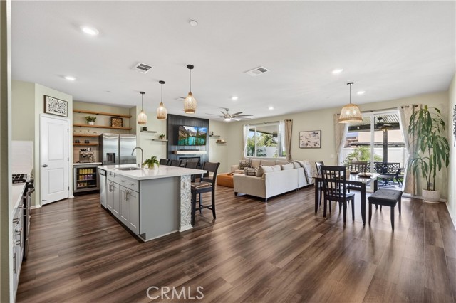 Detail Gallery Image 2 of 24 For 9669 Jurupa Dr, Riverside,  CA 92503 - 4 Beds | 2 Baths