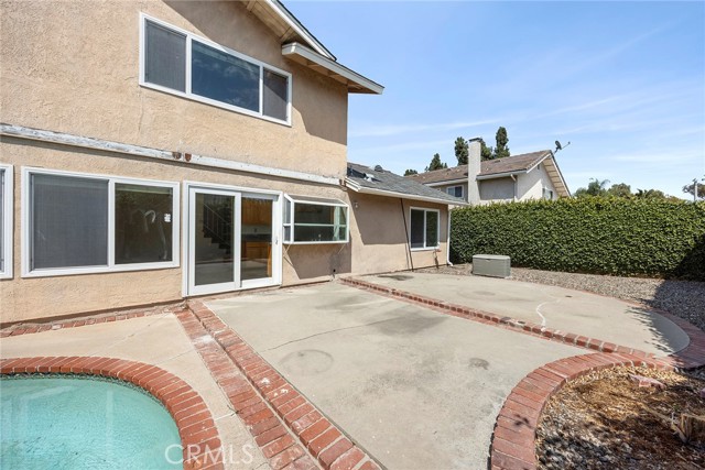 312 Marymont Avenue, Placentia CA: https://media.crmls.org/medias/c8b386e6-1ea6-45c9-aad4-6164d7c1a4ee.jpg