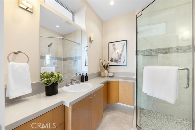 3355 Alta Laguna Boulevard, Laguna Beach CA: https://media.crmls.org/medias/c8b40eb5-31d4-4f7f-bd96-4c099ebd29aa.jpg