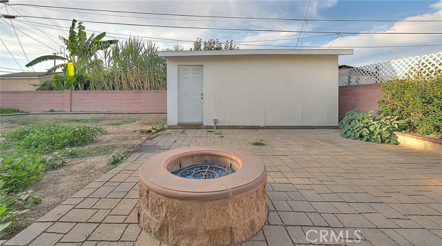 Detail Gallery Image 41 of 43 For 2149 W Cris Ave, Anaheim,  CA 92804 - 4 Beds | 2 Baths