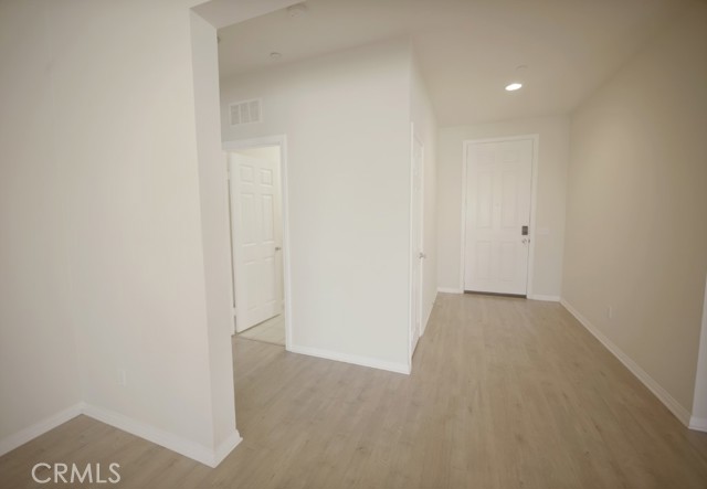 25382 Rocking Horse Court, Menifee CA: https://media.crmls.org/medias/c8b6036f-d48b-4d2a-af3e-9152f0ca9f48.jpg