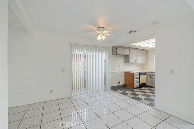 Detail Gallery Image 15 of 34 For 38659 Angele Trumpet Ct, Palmdale,  CA 93550 - 3 Beds | 2 Baths