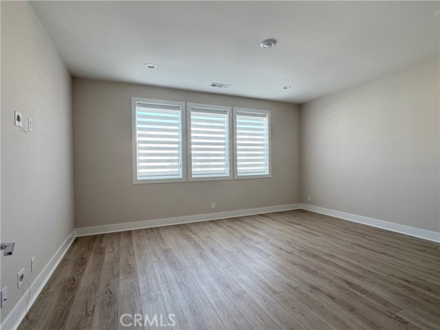 Detail Gallery Image 19 of 41 For 160 Longden, Lake Forest,  CA 92630 - 4 Beds | 4 Baths