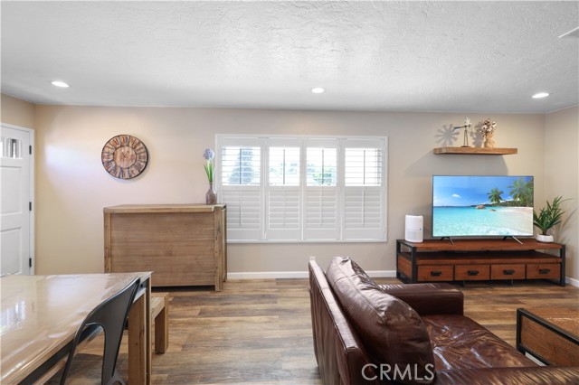 4700 W 169th Street, Lawndale CA: https://media.crmls.org/medias/c8b81265-2dff-4528-8962-af61d84017b0.jpg