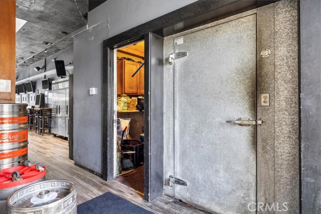 4133 Anaheim Street, Long Beach CA: https://media.crmls.org/medias/c8b8d7c4-52de-48fb-a82d-a69bd04b2572.jpg