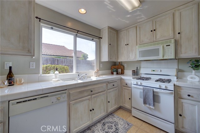 1326 Bethel Lane, Santa Maria CA: https://media.crmls.org/medias/c8b9649f-2e7d-4f55-a89b-0b4a1689d88e.jpg