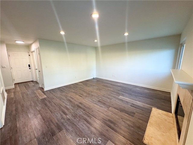 9952 Independence Avenue photo 16