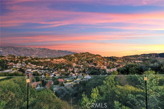 Detail Gallery Image 23 of 30 For 3008 Erin Way Ct, Glendale,  CA 91206 - 4 Beds | 3 Baths