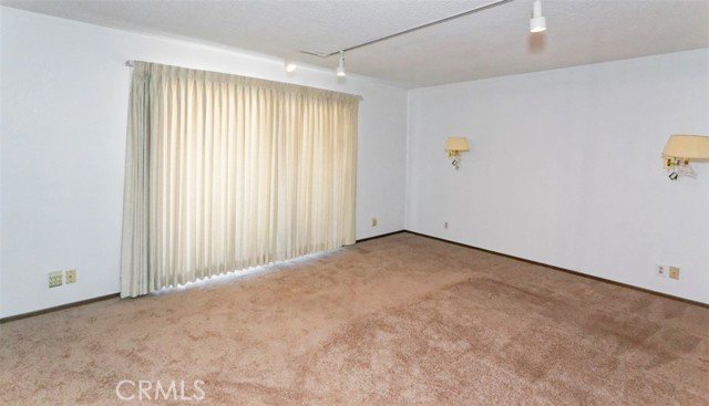 Detail Gallery Image 34 of 45 For 15490 Mondamon, Apple Valley,  CA 92307 - 4 Beds | 2 Baths