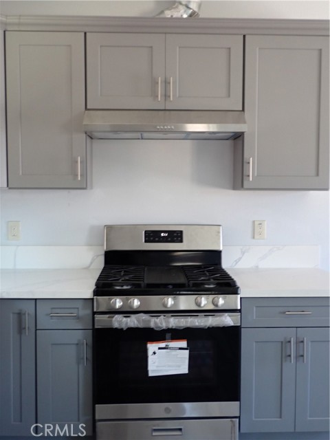 Detail Gallery Image 4 of 13 For 1738 S Varna #C,  Anaheim,  CA 92804 - 2 Beds | 2 Baths