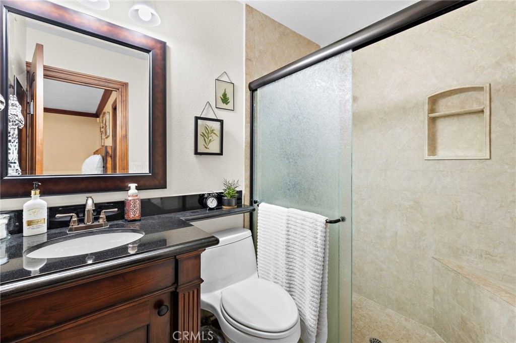 C8bd1bf1 1691 4538 8211 97542edac9d6