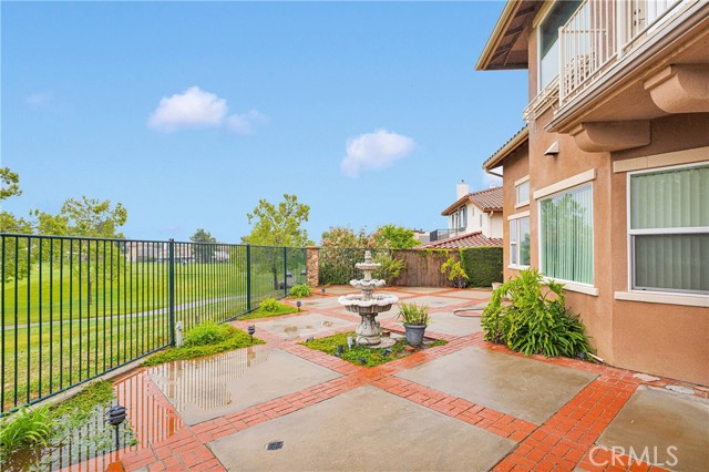 34113 Castle Pines Drive, Yucaipa CA: https://media.crmls.org/medias/c8bd4c7b-7129-43d0-b5a4-7049c73c33a2.jpg