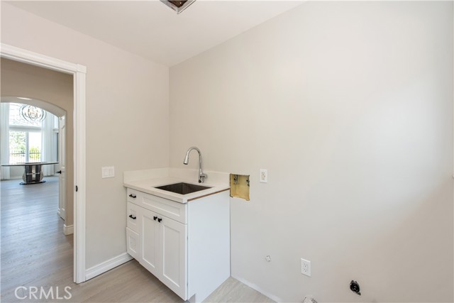 2836 N Kingsgate Drive, Orange CA: https://media.crmls.org/medias/c8bd6037-2dcc-4cb6-acc6-c9f3e52f55d4.jpg