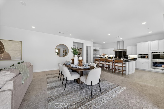 21219 Currant Ct, Chatsworth CA: https://media.crmls.org/medias/c8bd7f7d-357f-4b77-a6b5-8888a16c7760.jpg