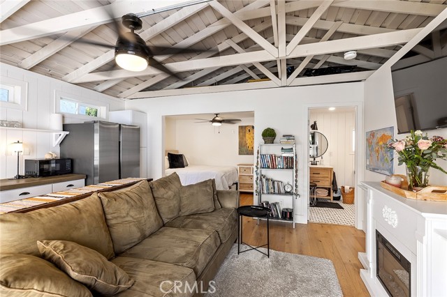 128 Esplanade, San Clemente CA: https://media.crmls.org/medias/c8bdd769-1d0a-430b-bbb3-c6ff70696a72.jpg
