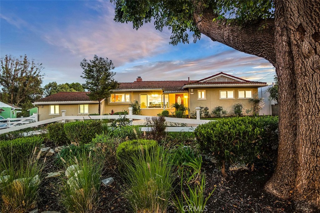 Picture of Palos Verdes Peninsula, CA 90274