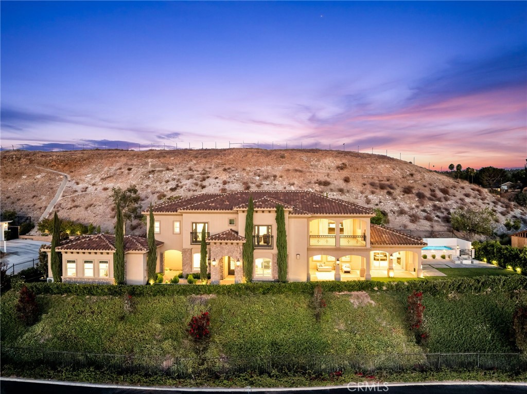 5662 Royal Ridge Court
