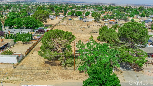 42631 51st W Street, Quartz Hill CA: https://media.crmls.org/medias/c8c0f3d4-11ee-451b-bea4-227808f2d944.jpg