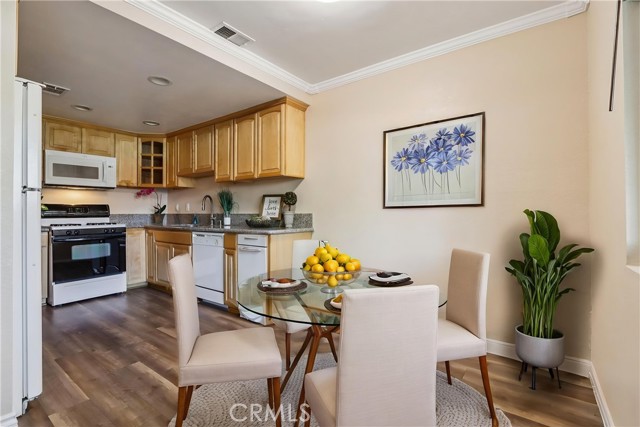 Detail Gallery Image 16 of 48 For 2561 Gonzaga Ln, Riverside,  CA 92507 - 3 Beds | 2 Baths