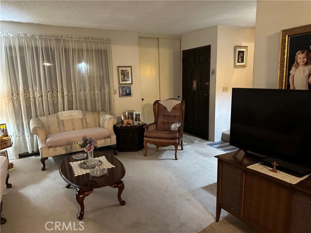 Detail Gallery Image 5 of 22 For 10451 Mulhall St #25,  El Monte,  CA 91731 - 3 Beds | 2/1 Baths