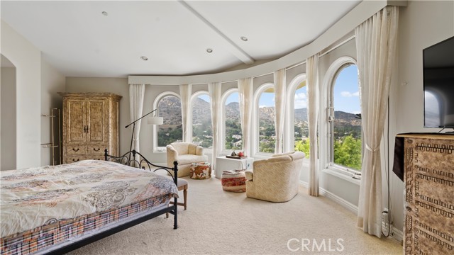 Detail Gallery Image 20 of 26 For 22558 N Summit Ridge Cir, Chatsworth,  CA 91311 - 7 Beds | 7 Baths