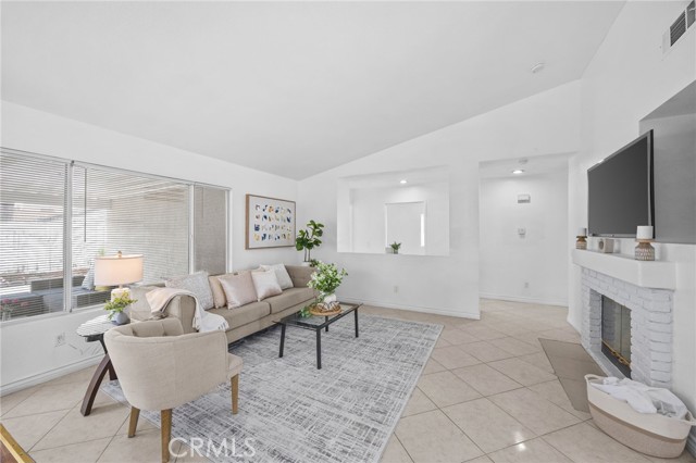 Detail Gallery Image 12 of 37 For 3061 Hampton, Hemet,  CA 92545 - 5 Beds | 2 Baths