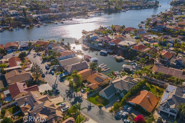 Detail Gallery Image 13 of 58 For 30205 Channel Way, Canyon Lake,  CA 92587 - 3 Beds | 2 Baths