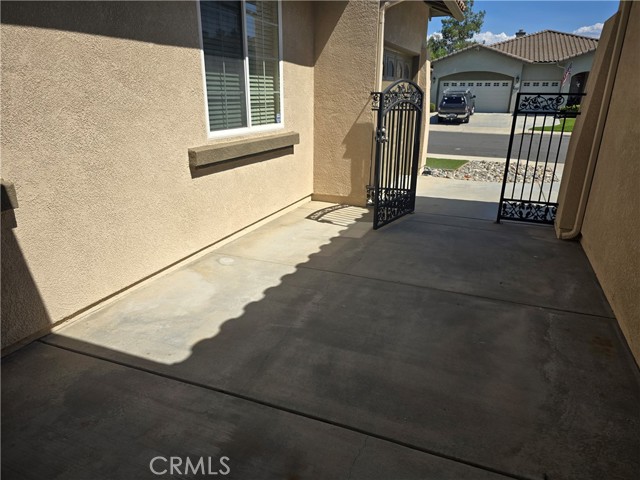 31532 Royal Oaks Drive, Temecula CA: https://media.crmls.org/medias/c8c41cd5-1bdd-4793-b288-f862d0747175.jpg