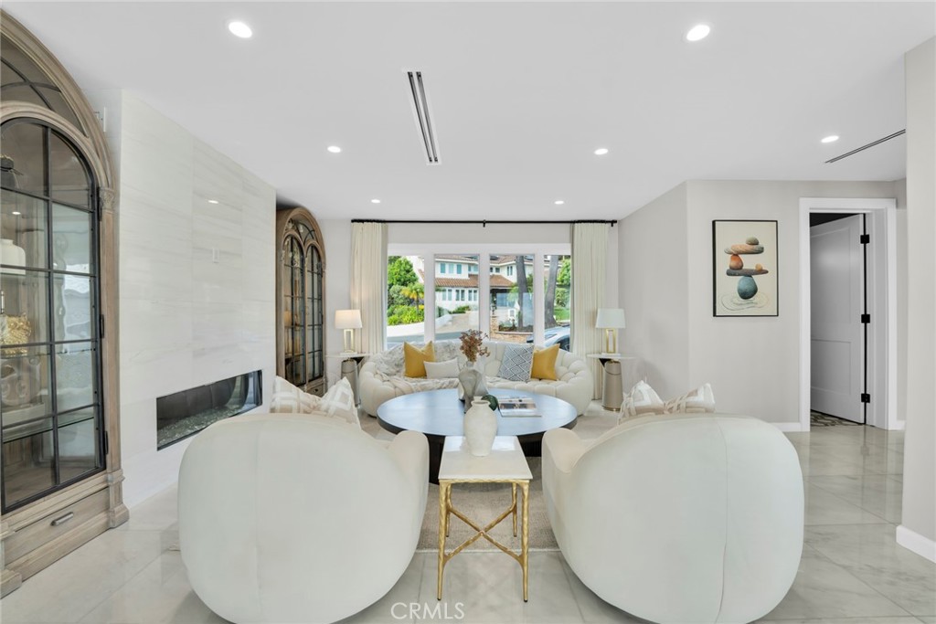 MLS #WS25226127 image #11