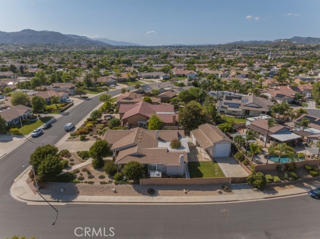 42133 Wagon Wheel Lane, Murrieta CA: https://media.crmls.org/medias/c8c51b6b-ce30-4a4a-8bdb-519f0dfd757d.jpg