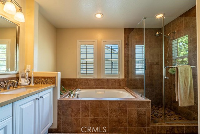 Detail Gallery Image 24 of 54 For 24141 Breton Ct, Valencia,  CA 91355 - 4 Beds | 2/1 Baths