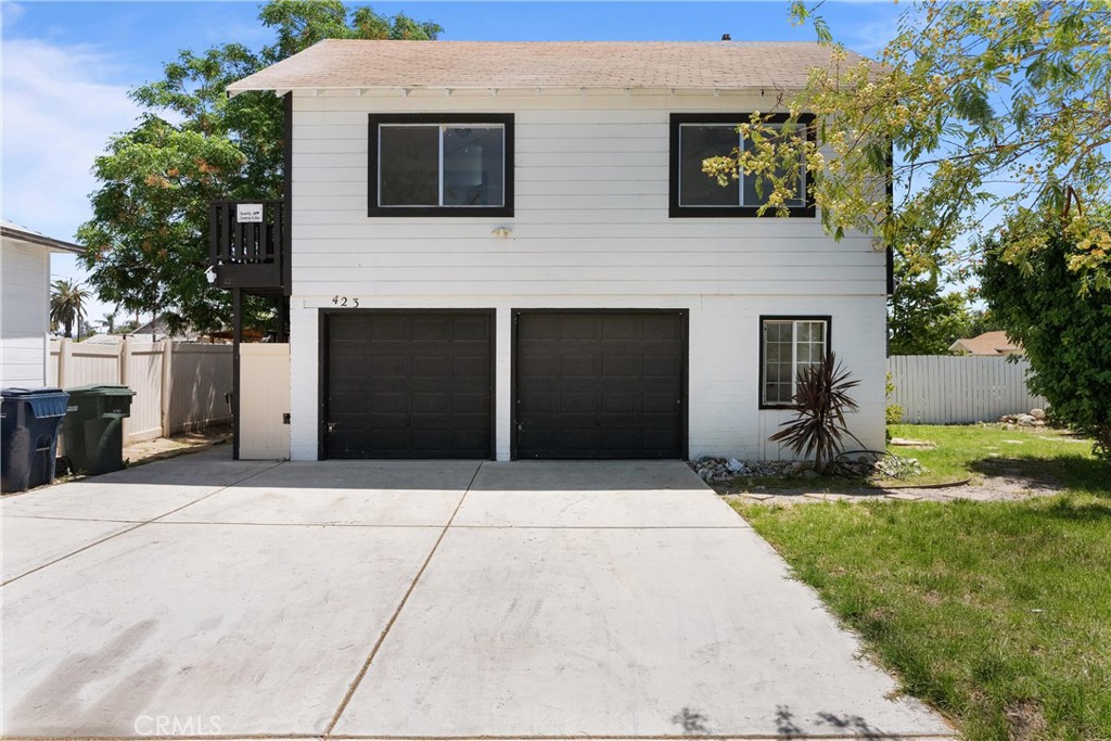 423 Sun Avenue W