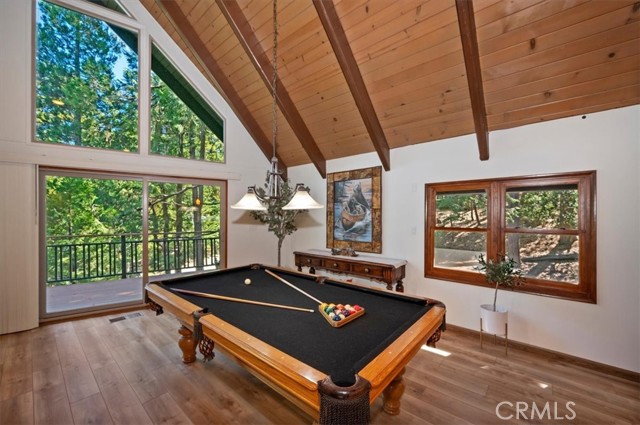 260 El Dorado Drive, Lake Arrowhead, CA 92352