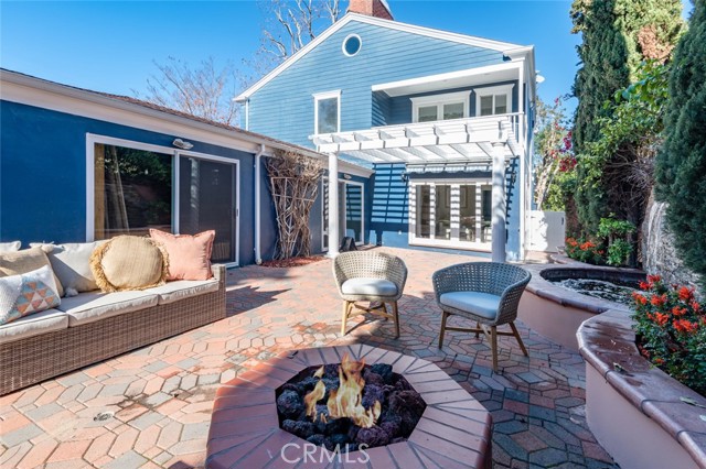 1300 8th Street, Manhattan Beach, California 90266, 4 Bedrooms Bedrooms, ,3 BathroomsBathrooms,Residential,Sold,8th,SB21209363