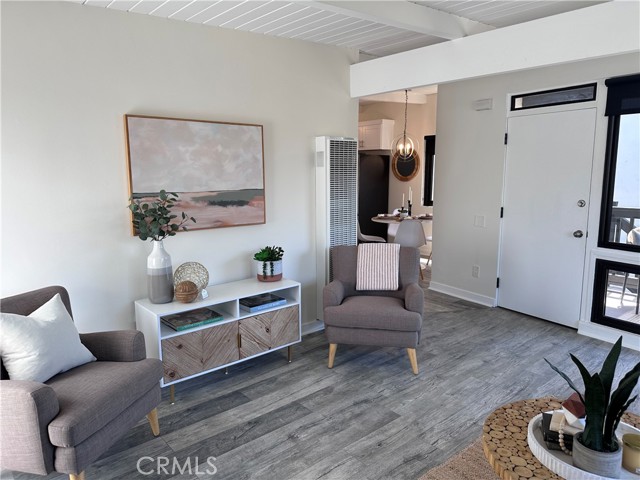 440 29th Street, Manhattan Beach CA: https://media.crmls.org/medias/c8c829f4-4fd7-4c99-a98d-37089eaad998.jpg