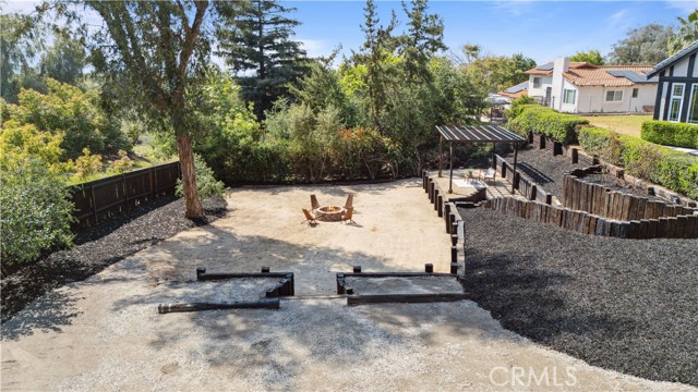 Detail Gallery Image 5 of 64 For 529 Manzanita Rd, Redlands,  CA 92373 - 4 Beds | 3 Baths