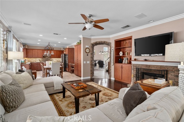Detail Gallery Image 15 of 45 For 14178 Montclair Ct, Rancho Cucamonga,  CA 91739 - 4 Beds | 2/1 Baths
