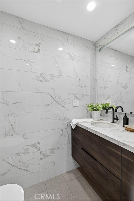 6441 Via De Anzar, Rancho Palos Verdes CA: https://media.crmls.org/medias/c8ca2f00-7023-4a7c-a370-fc9ecc6d53a3.jpg