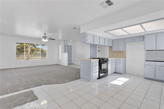 Detail Gallery Image 14 of 40 For 16757 Danbury, Hesperia,  CA 92345 - 3 Beds | 2 Baths