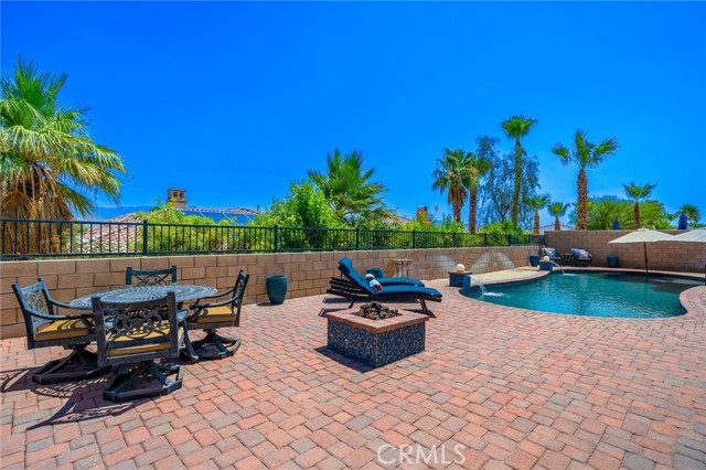 73810 Cezanne Drive, Palm Desert CA: https://media.crmls.org/medias/c8ca526a-1d17-4c25-b251-07a48503a34d.jpg