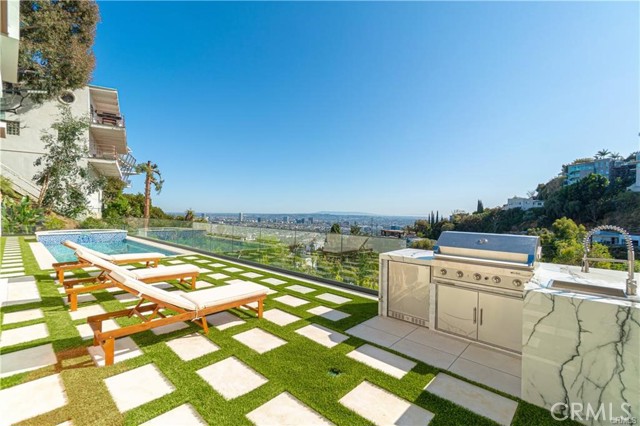 Detail Gallery Image 28 of 55 For 8566 Hollywood Bld, Los Angeles,  CA 90069 - 6 Beds | 6/1 Baths